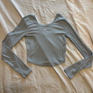 Nike Women's Long Sleeve blue top